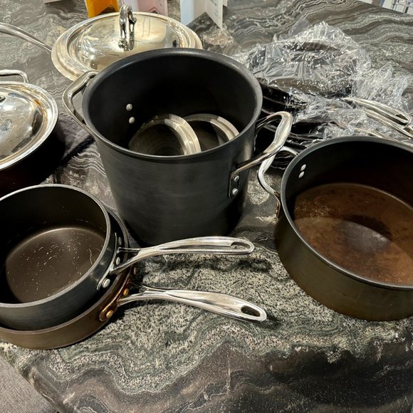 16 Piece Calphalon Non-Stick Hard Anodized Cookware Set - Picture 1 of 14